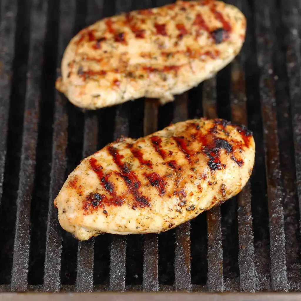 Grilling Chicken Breasts: Amazing Guide to Juicy Results Every Time 4 Grilling Chicken Breasts