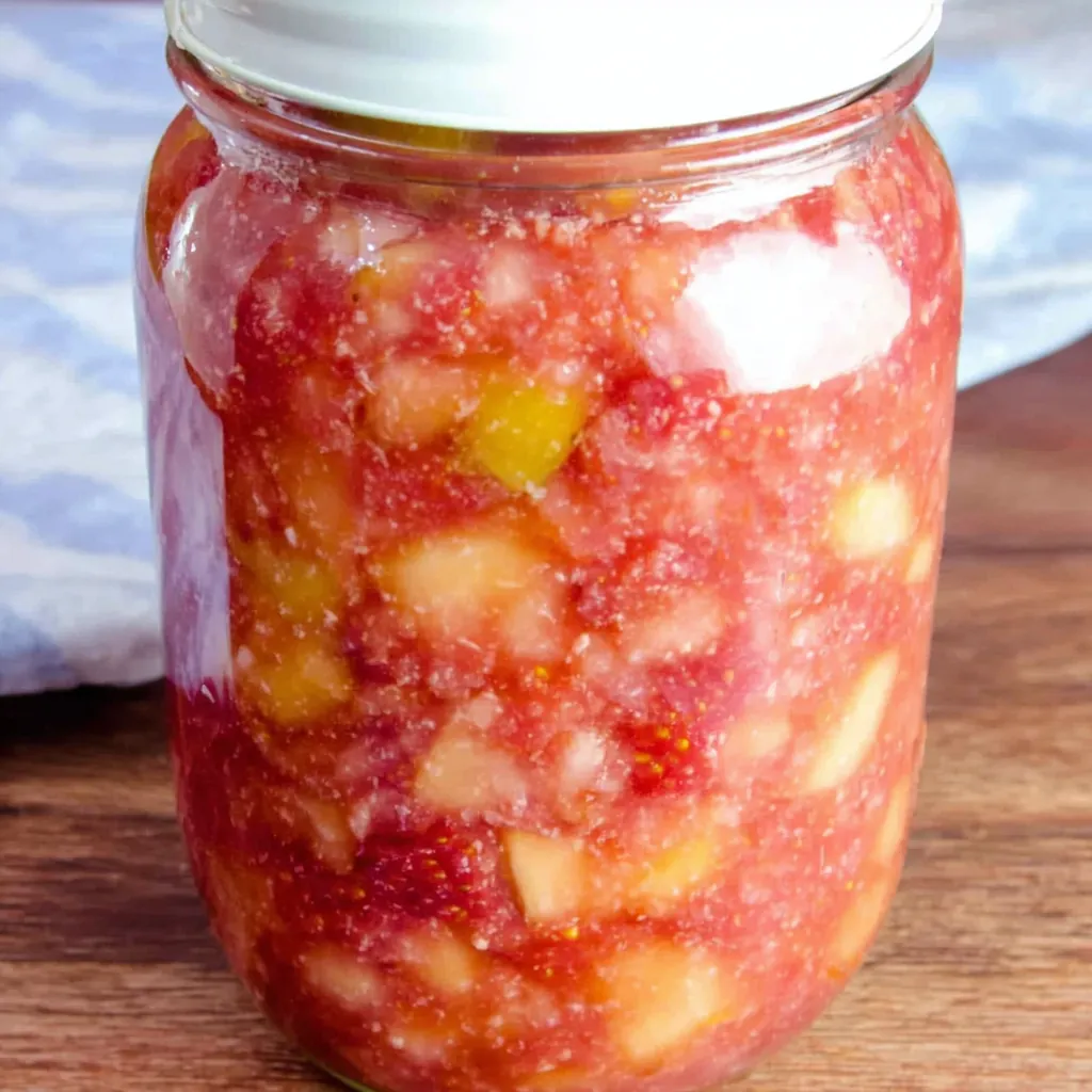 Rhubarb Pie Filling: Simple Homemade Recipe for Sweet-Tart Flavor 4 Rhubarb Pie Filling