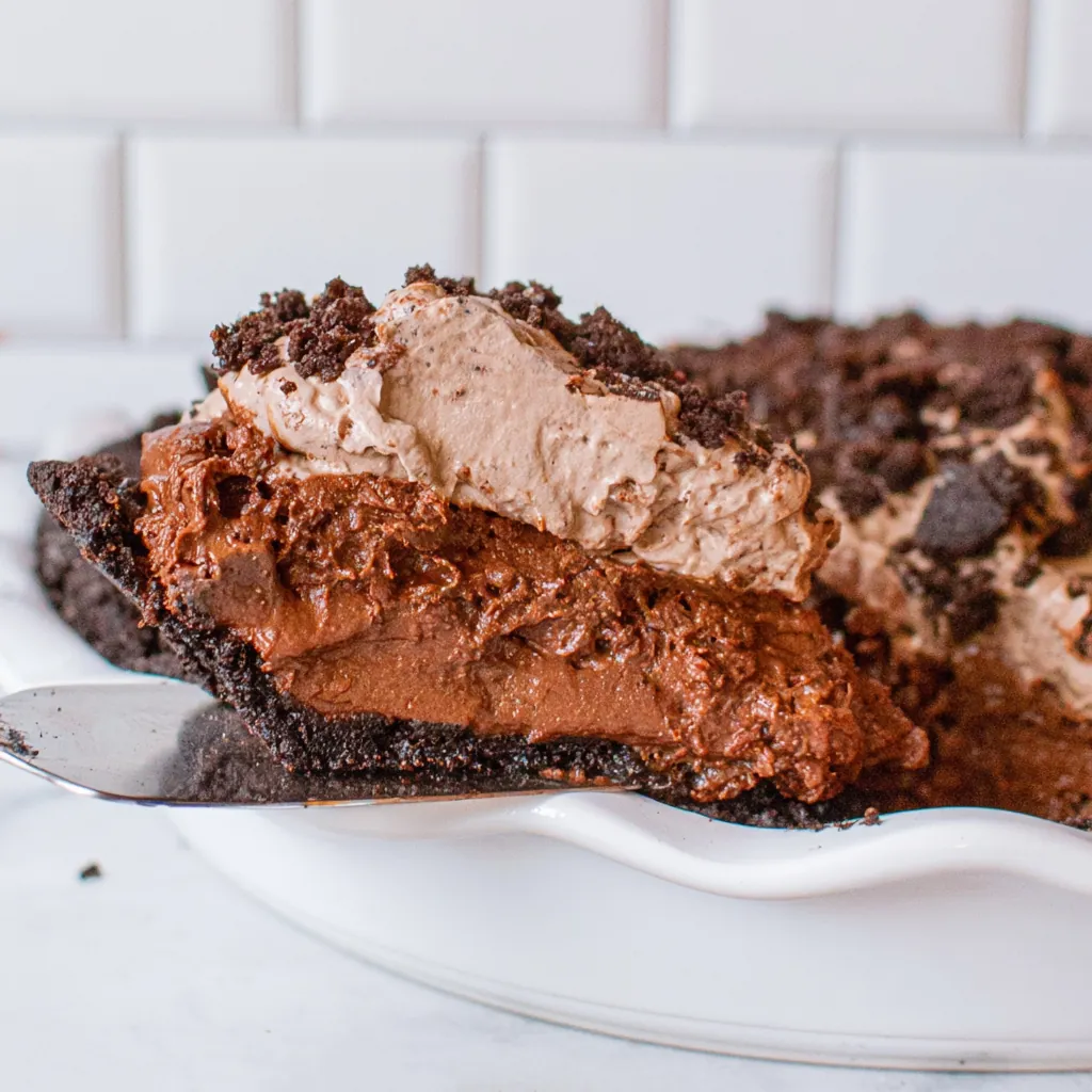 Mississippi Mud Pie: A Rich Three-Layer Chocolate Dessert 5 Mississippi Mud Pie